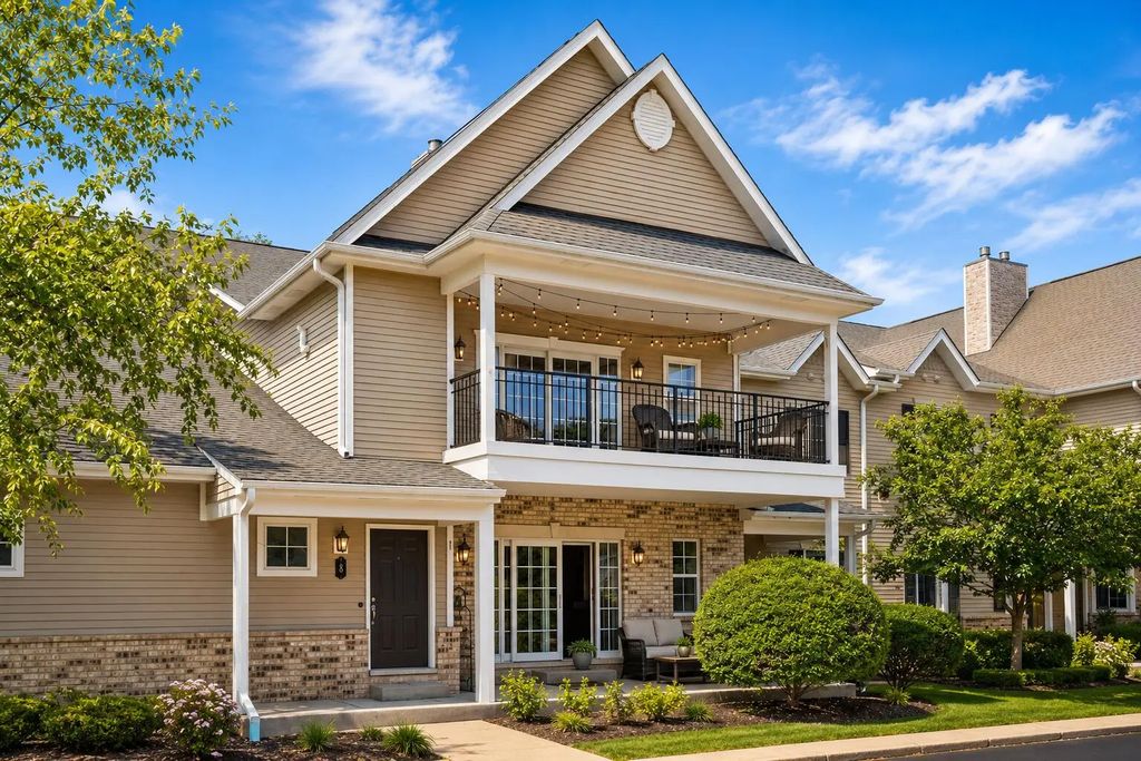 7942 Williamsburg Ct 201, Bristol