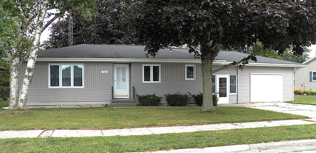 722 S 31st St, Manitowoc