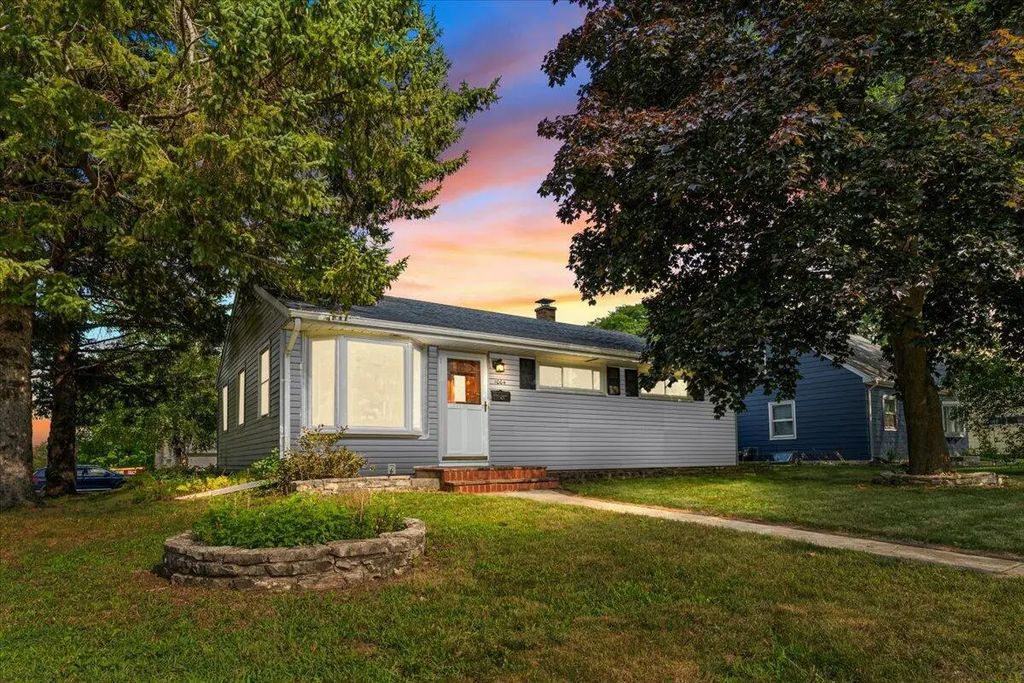 1004 4th Ave, Grafton