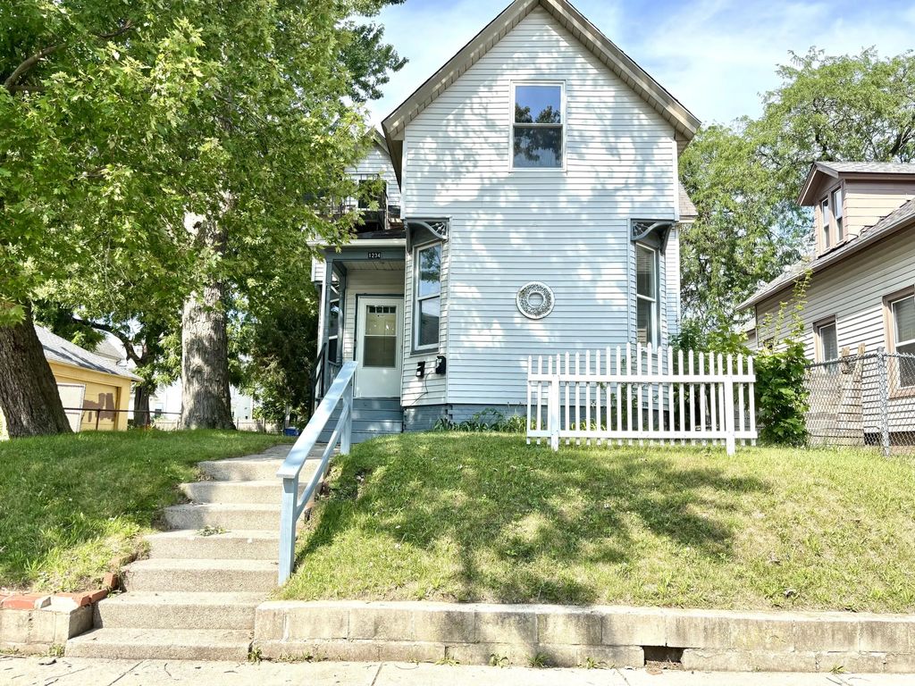 1234 Highland Ave, Racine