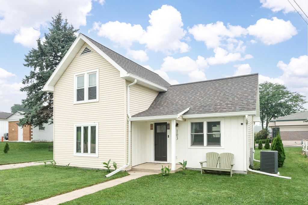 103 S Madison St, Friesland