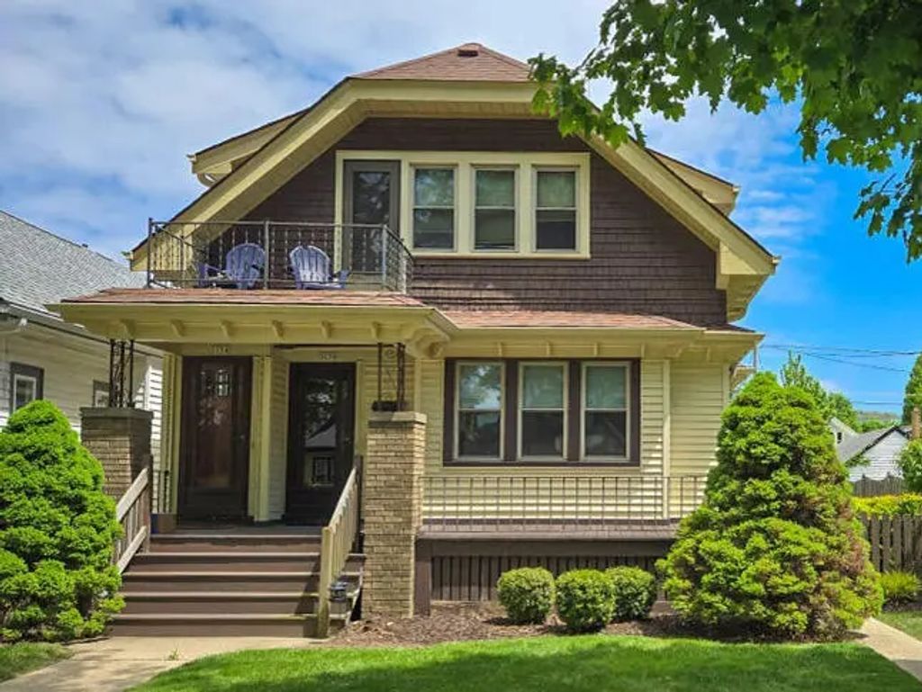 3154 S Nevada St 3156, Milwaukee