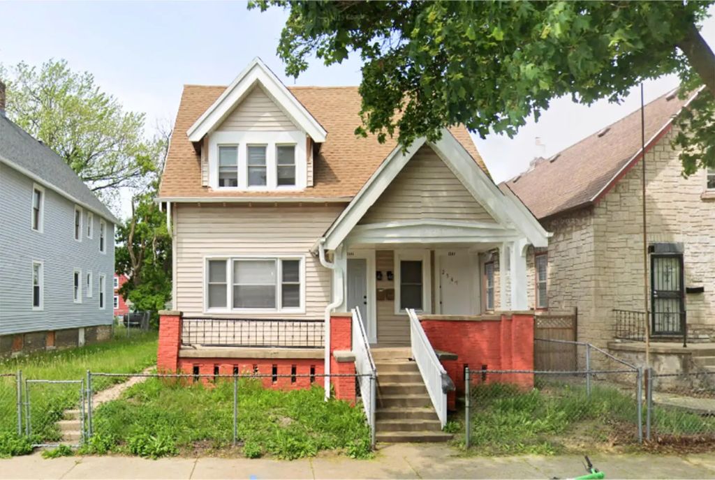 2545 N 21st St 2547, Milwaukee