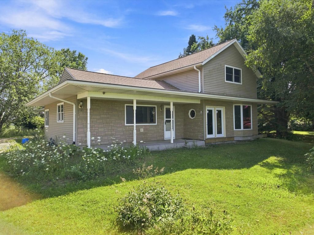 12907 County Highway F -, Meeme