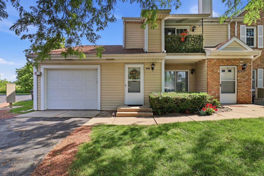 7040 Mariner Dr 202, Mount Pleasant