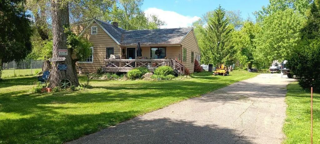 5406 State Road 50 -, Delavan