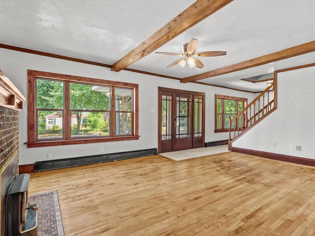 2202 Henry St, Sheboygan