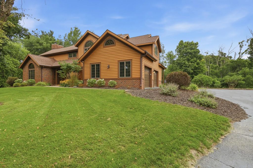 4730 Willow Creek Ln, Sheboygan