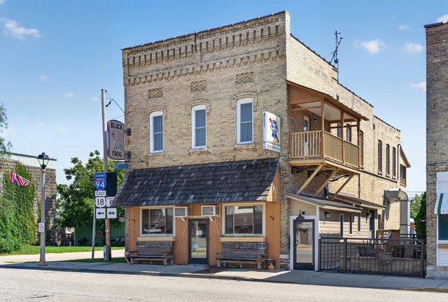 151 Main St, Sullivan