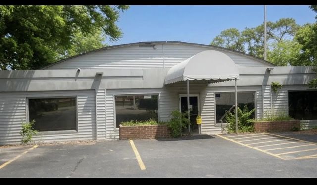 6621 39th Ave, Kenosha