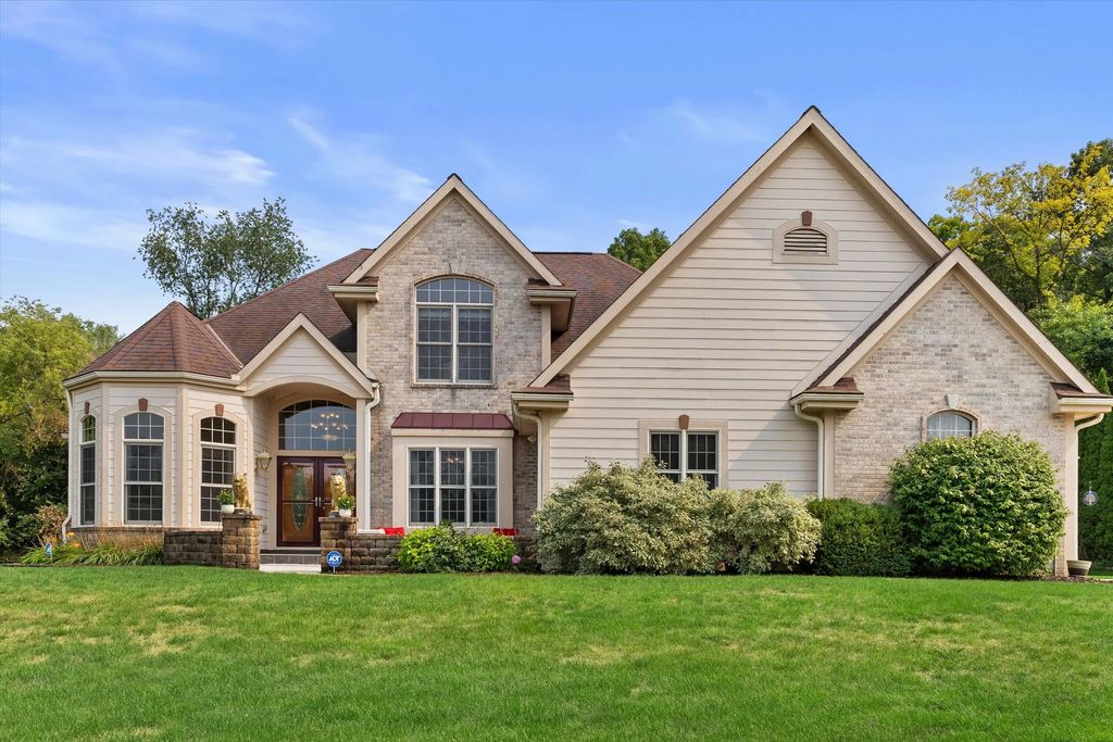 S67w20039 Benjamin Ct, Muskego