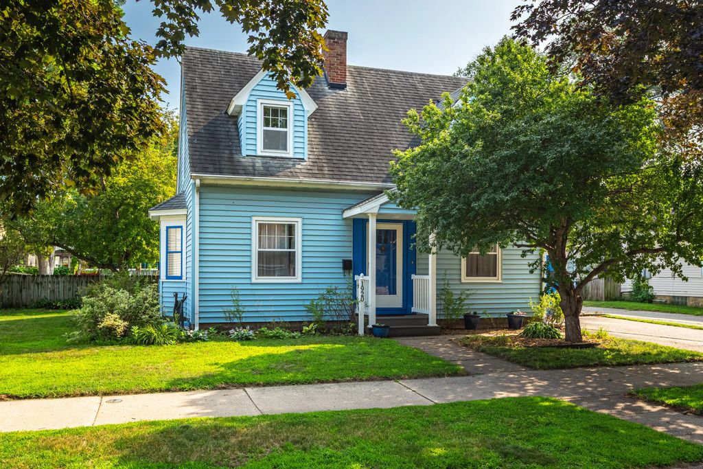 1920 Madison St, La Crosse