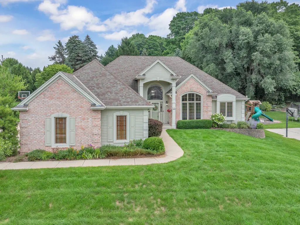 1828 Blackfoot Ct, Grafton