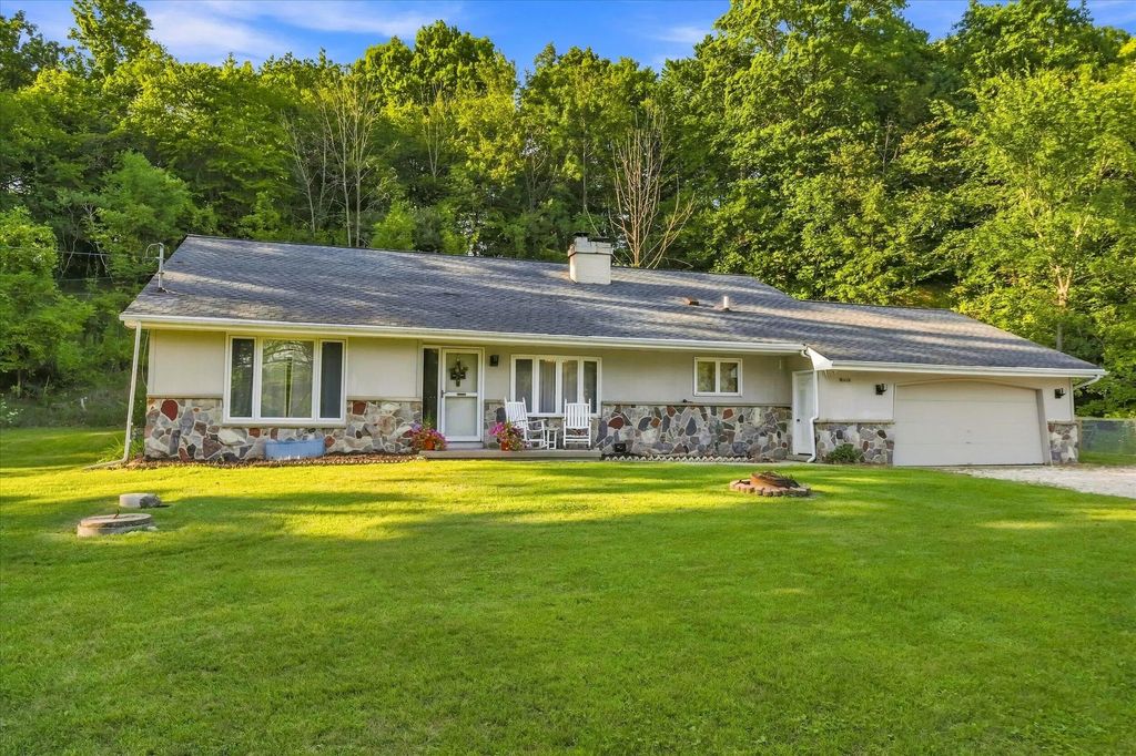 W3638 County Road H -, Fredonia