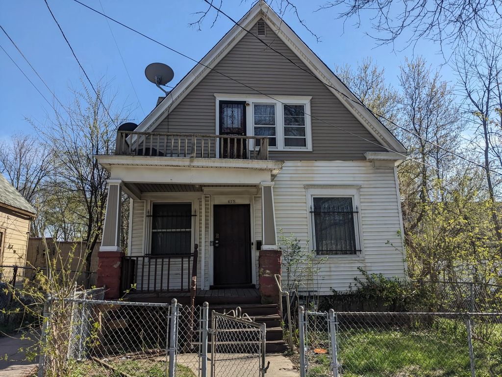 623 W Ring St, Milwaukee