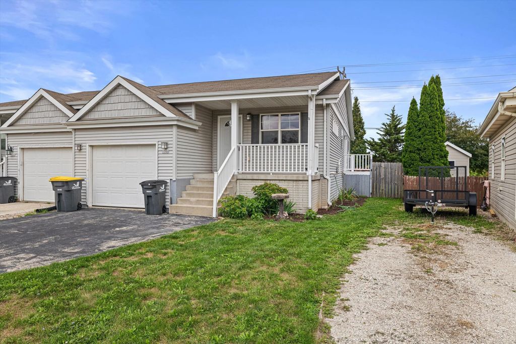 1246 Lombardi Way, Waukesha