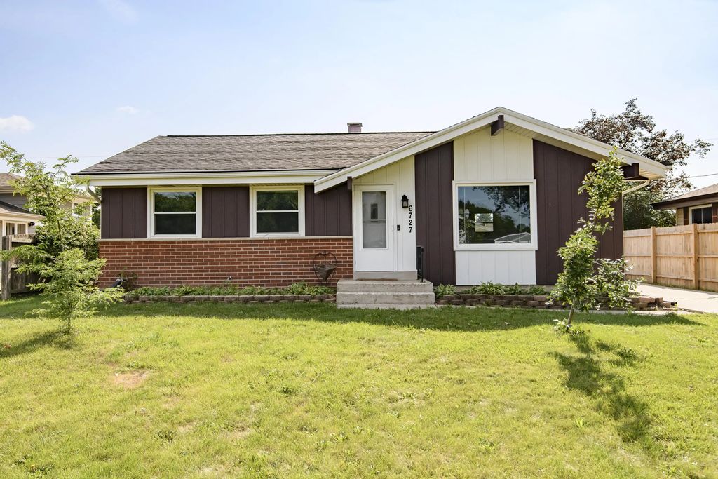 6727 Lone Elm Dr, Caledonia