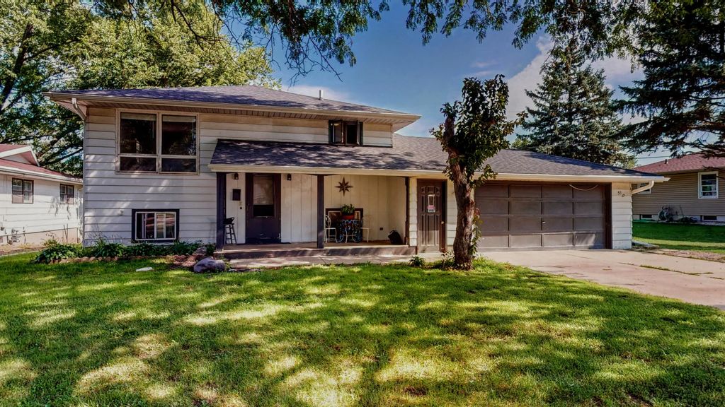 510 N High St, Fort Atkinson