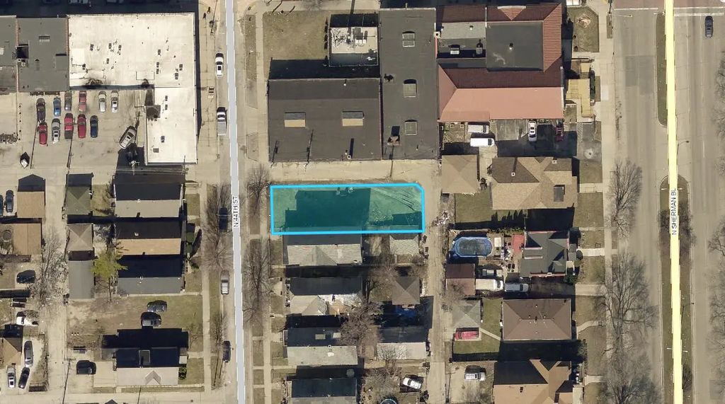 2236 N 44th St, Milwaukee