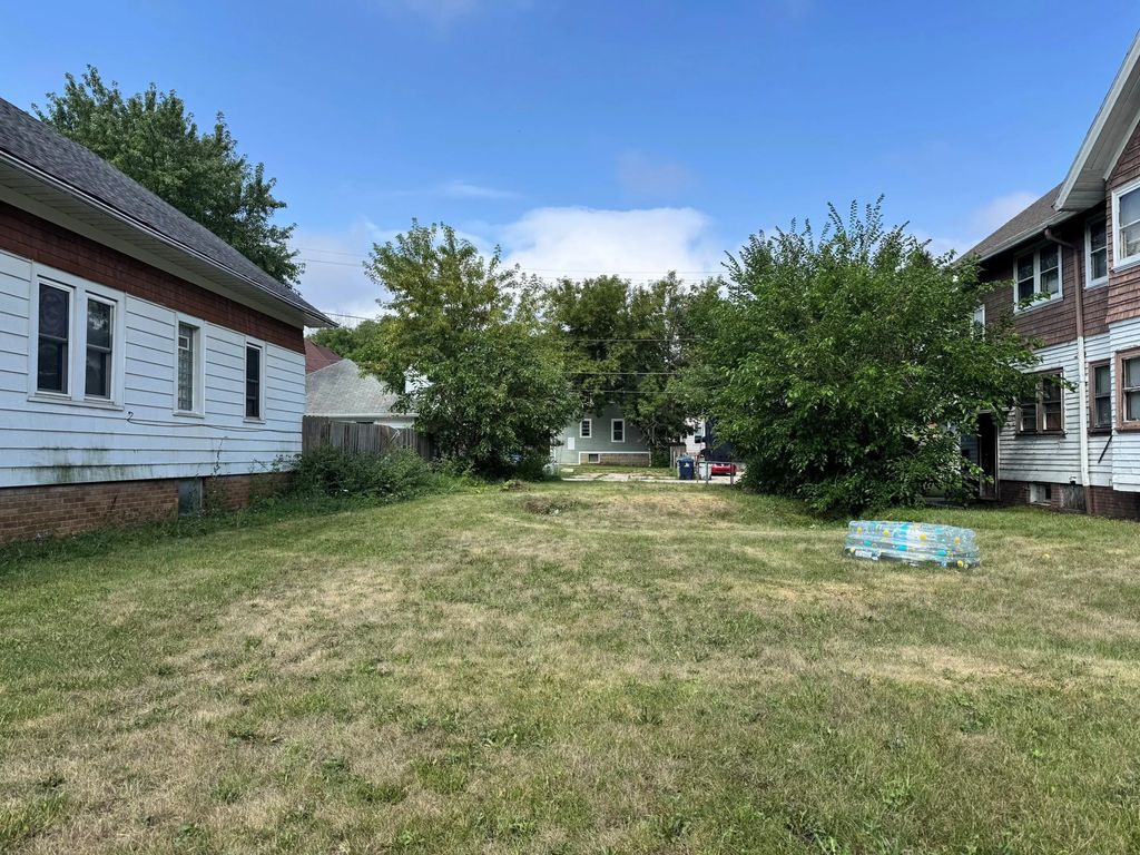 2529 N 50th St, Milwaukee