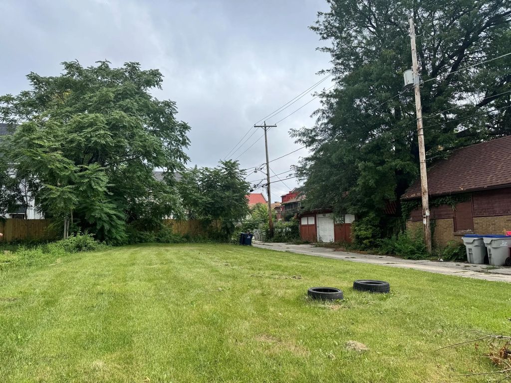 4320 W Garfield Ave, Milwaukee