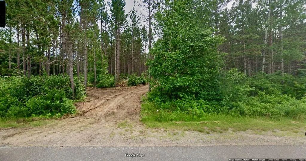 10063 Swamp Lake Rd, Nokomis