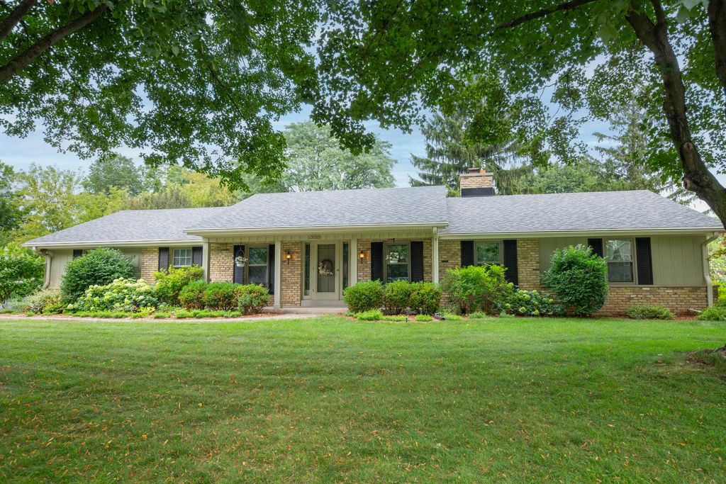 15720 W Roualt St, Brookfield