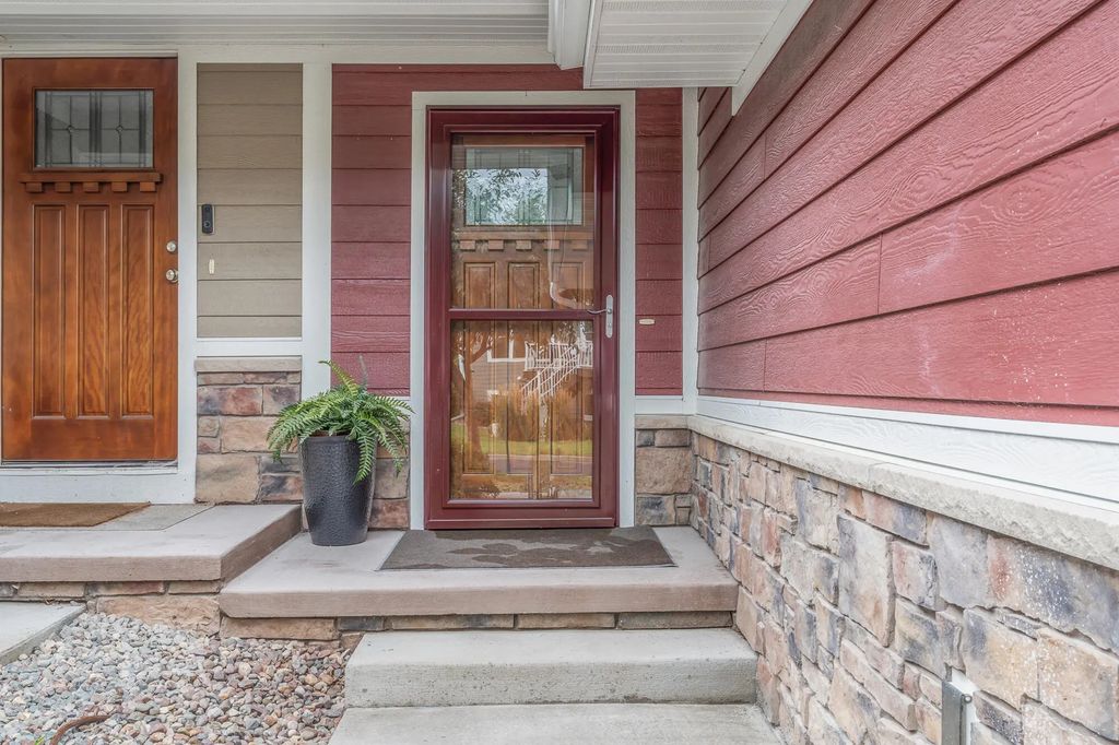 406 Coronado Cir, Onalaska