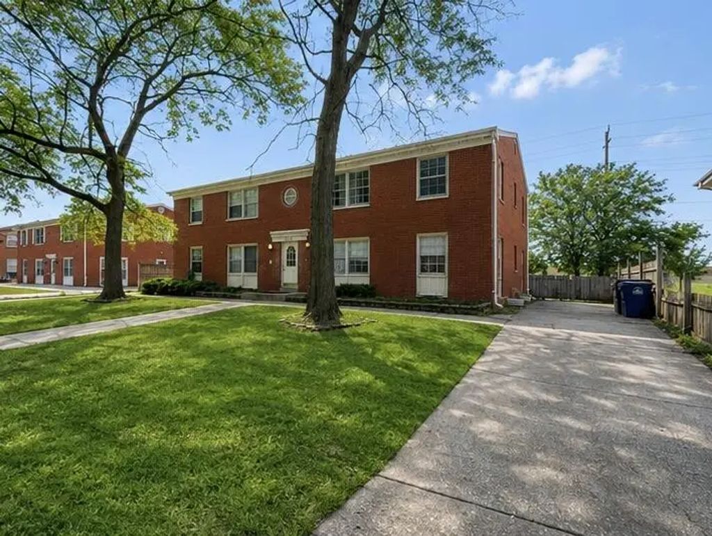4048 Marquette Dr, Racine