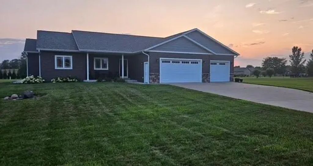 N13249 Wildrose Rd, Trempealeau