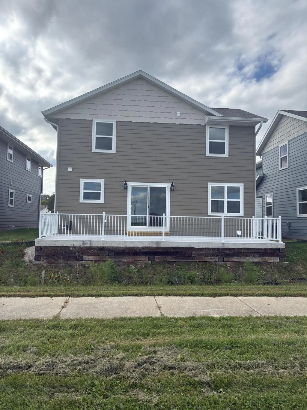 809 Arthur Dr, Milton