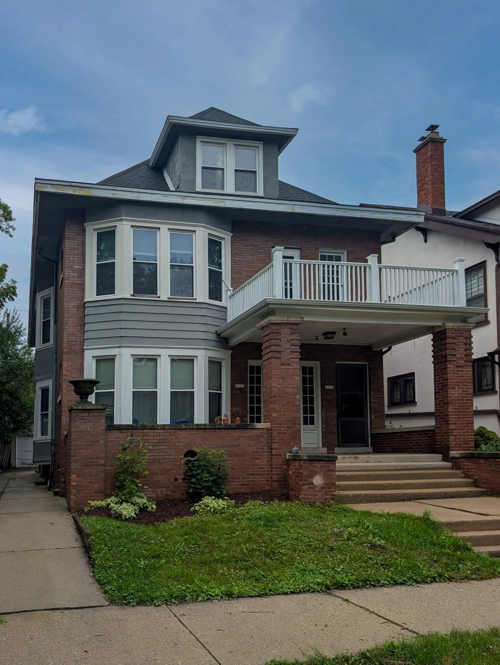3223 N Marietta Ave 3225, Milwaukee