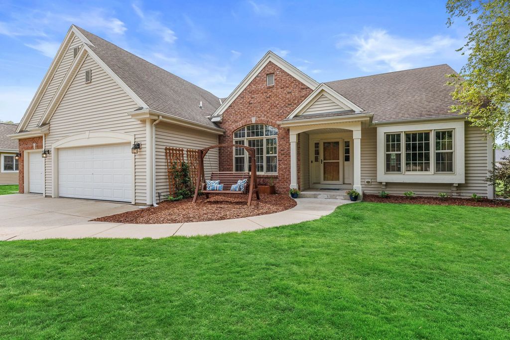 W154s7609 Rain Tree Ct, Muskego
