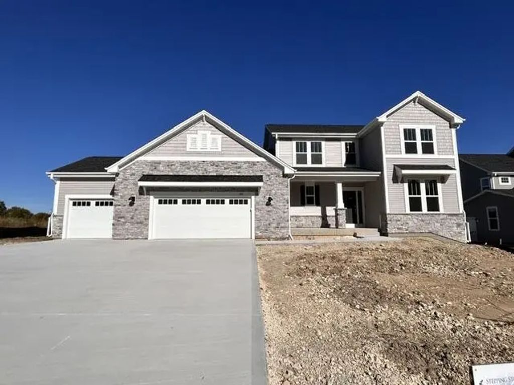 250 Bayberry Ln, Grafton