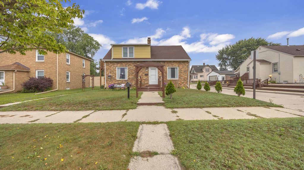 2836 S 10th St, Sheboygan