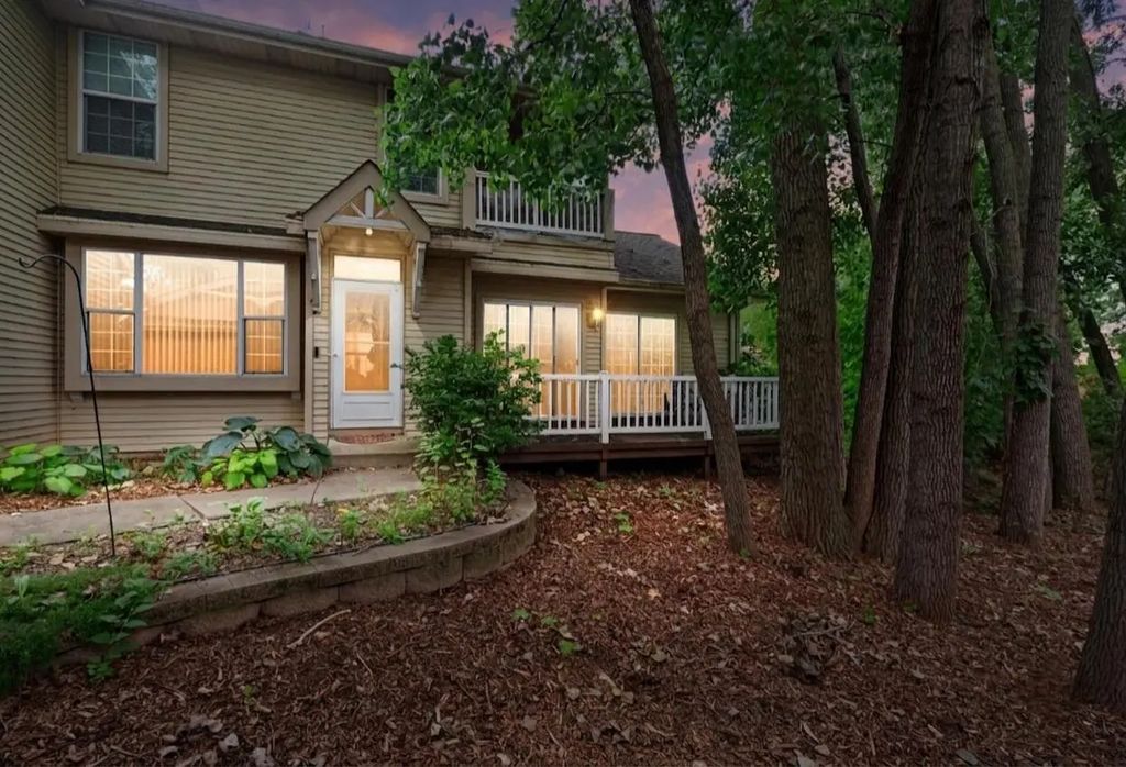 3210 E Donald Ave, Cudahy