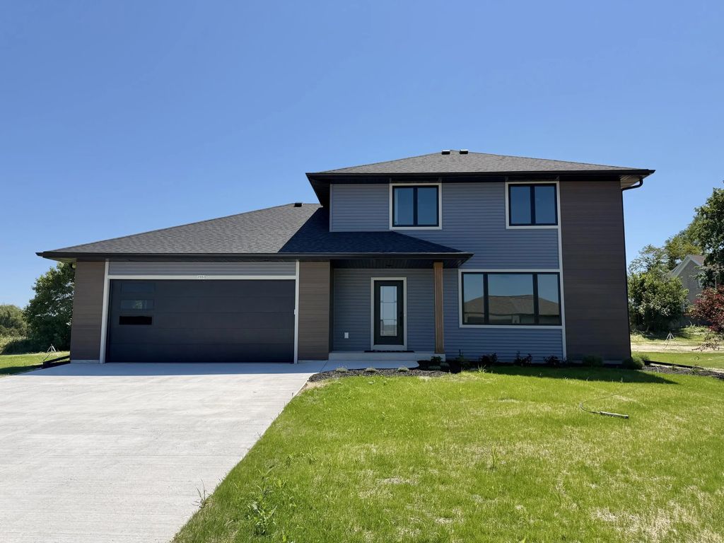 2853 Granite Ct, Sheboygan