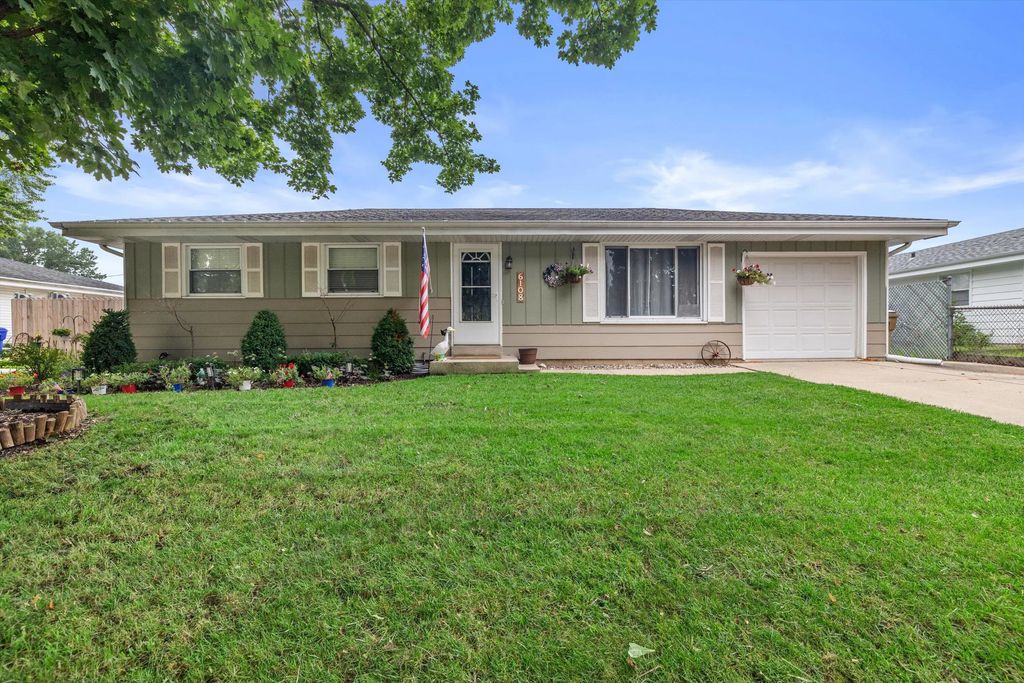 6108 57th Ave, Kenosha