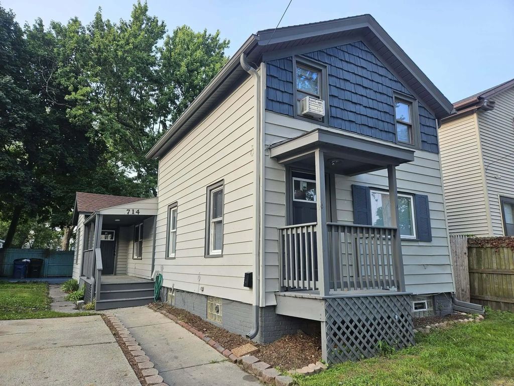714 Kewaunee St, Racine