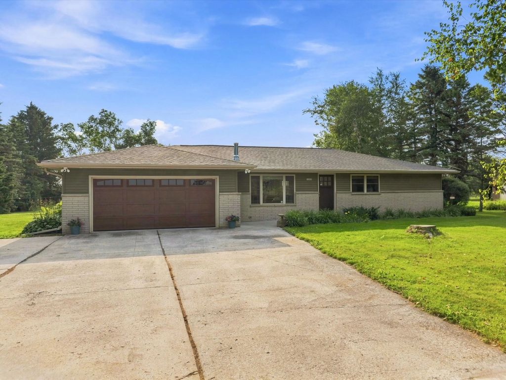 12603 Meyer Rd, Two Creeks