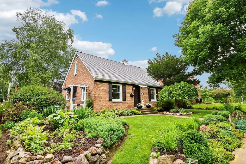 N81w6771 Fair St, Cedarburg