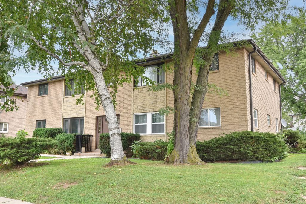 5680 N 91st St, Milwaukee