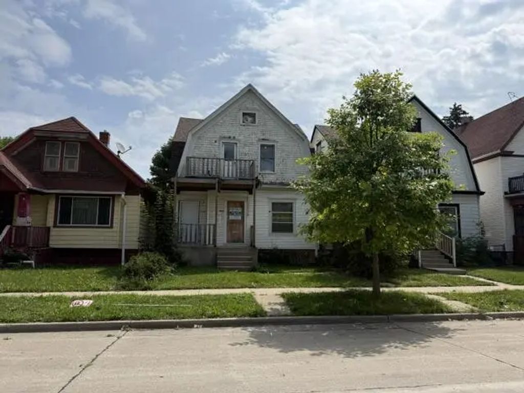 3626 N 9th St 3628, Milwaukee