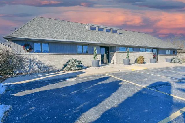 5320 Green Bay Rd, Kenosha