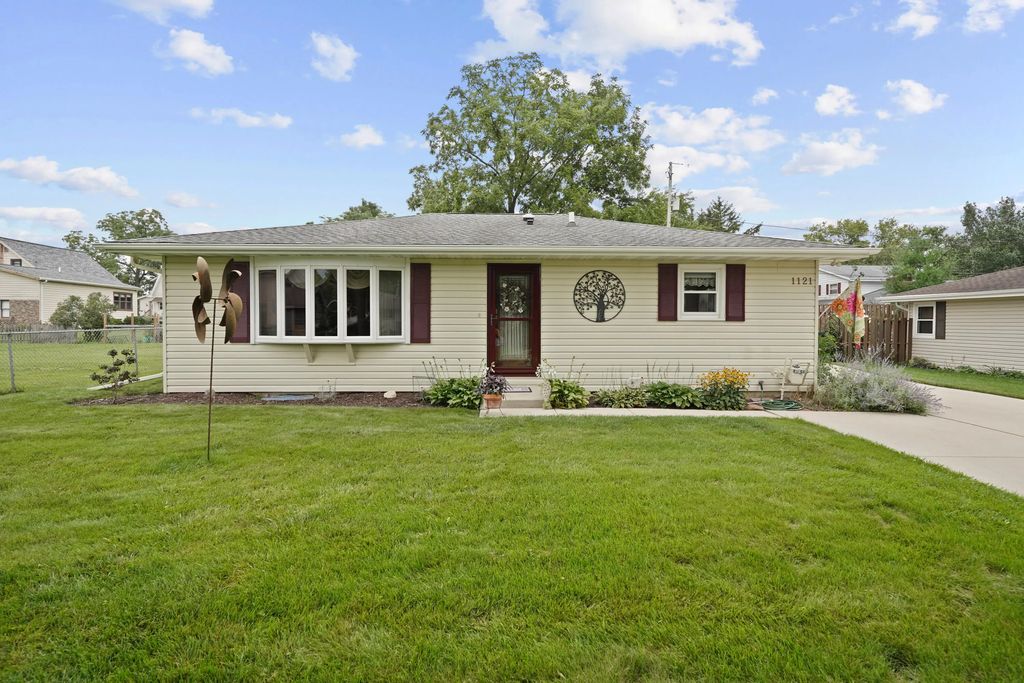 1121 Jean St, Union Grove
