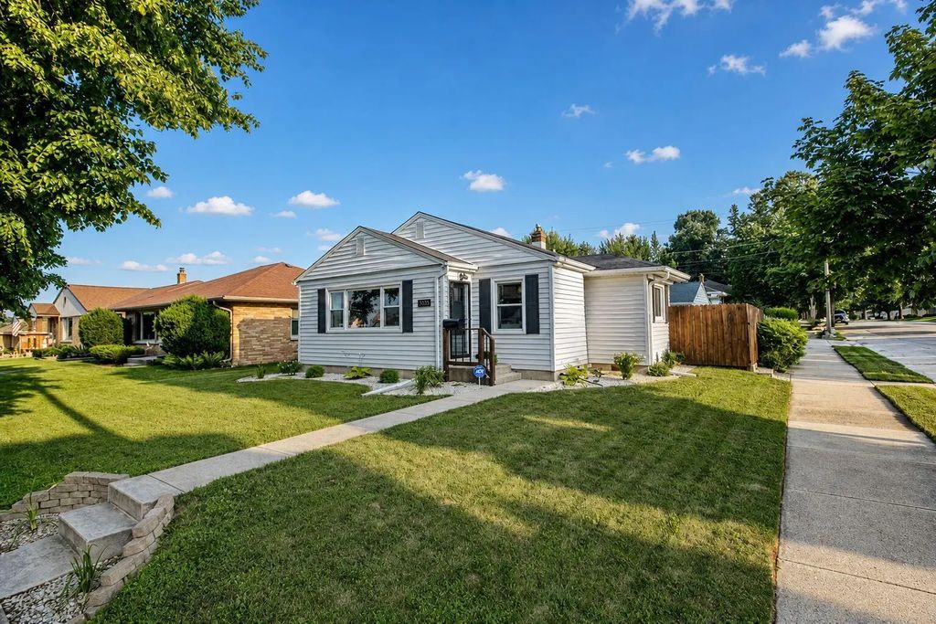 3503 E Whittaker Ave, Cudahy