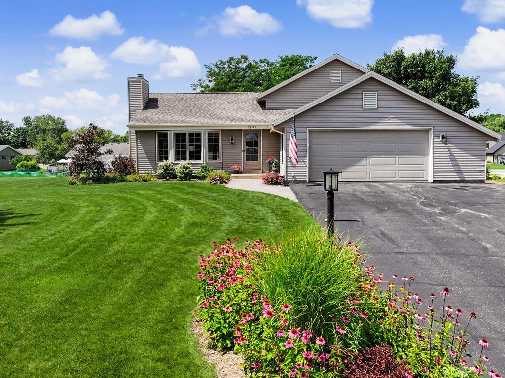 28941 Golden Cir, Waterford
