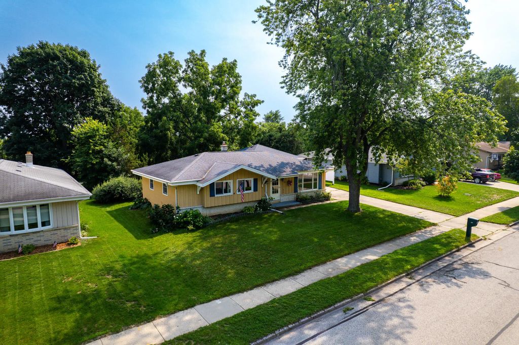 211 Maple St, Grafton