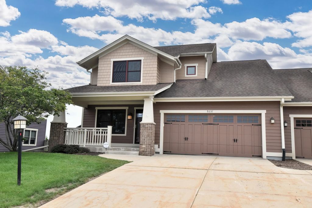 9237 Hollyhock Ln, Mount Pleasant