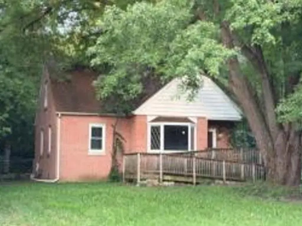 6766 Jansen Dr, Barton
